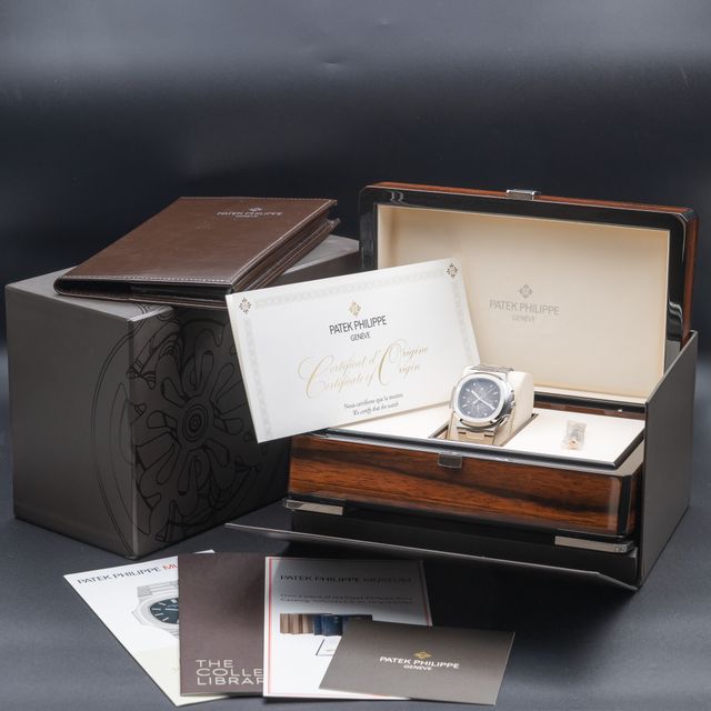 Patek Philippe Nautilus 5990/1A-001 Image 5